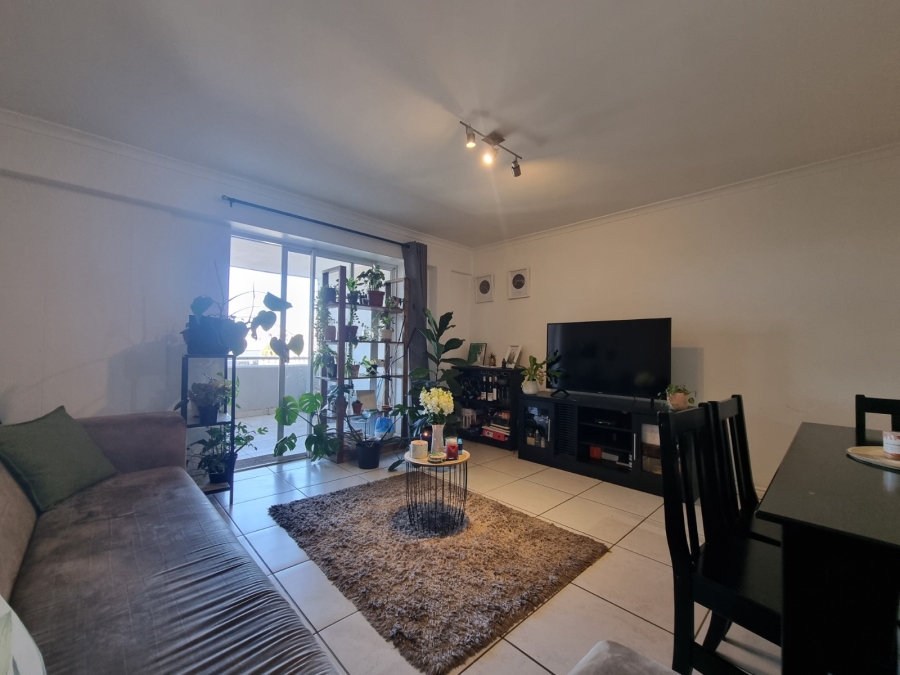 To Let 1 Bedroom Property for Rent in Salt River Western Cape